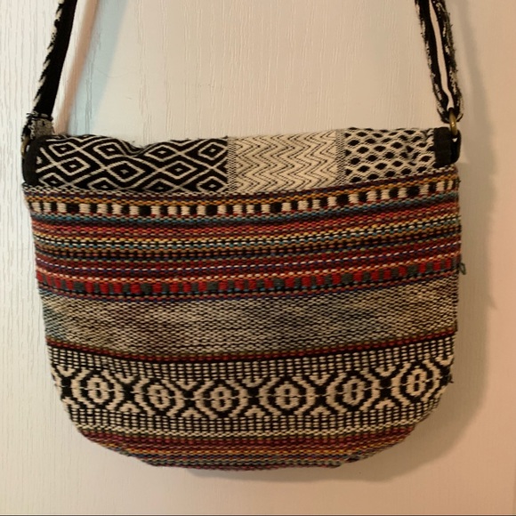 Patchwork / stripe tribal print crossbody purse - Picture 8 of 10